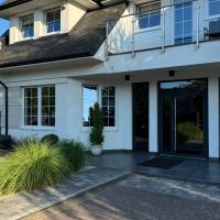 Hotelik - Modlin Airport, hotel near Warsaw-Modlin Airport - WMI, Nowy Dwór Mazowiecki