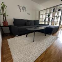 Charmante Wohnung mit kleiner Terasse im Herzen Freiburgs, ξενοδοχείο κοντά στο Αεροδρόμιο Βασιλείας - Mulhouse - Φράιμπουργκ - QFB, Φράιμπουργκ ιμ Μπράισγκαου