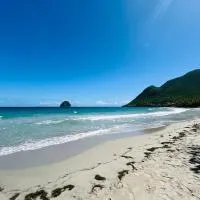 Studio Blue Wave Diamond, vue mer, hotel di Le Diamant