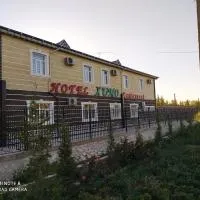 Humo Hotel and Restaurant, hotel v destinácii Bŭston
