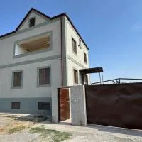Kʼanakʼerravan에 위치한 호텔 Garden House Apartments