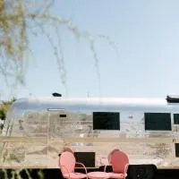Acres Landing, hotel en Desert Hot Springs