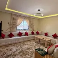 Cozy Bright Family Apartment Near City Center, hotel em Tagadirt