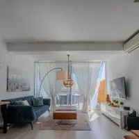 Bungalow jacuzzi PDI terraza, хотел в Плая дел Инглес