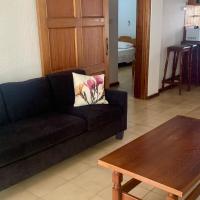 Sandy Beach Villas Sea View Apartment Pyla, hotel en L&aacute;rnaca