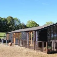 Stable lodge with Cosy Log Fire & Optional Hot tub, hotel em Horspath