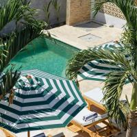 Casa de Capulet, hotel pobl&iacute;ž Komodo International Airport - LBJ, Labuan Bajo