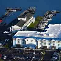 Marina Bay Hotel & Suites, an Ascend Collection Hotel, хотел в Чинкотиг