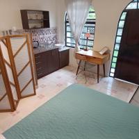 Habitación en la zona centro de Macas con parqueadero privado - La Copa de Oro, hôtel à Macas près de : Aéroport Edmundo Carvajal de Macas - XMS