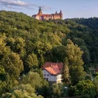 Apartament pod Zamkiem Książ "Nowa Szwajcarka", hotell i Świebodzice