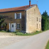 Le nid des Hirondelles avec borne de recharge, hotell sihtkohas Villers-sur-le-Mont