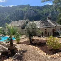 Manoir du Charme dans les Gorges du Tarn LOZERE, ξενοδοχείο σε Quézac
