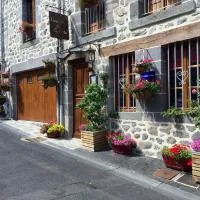 L'ESCALE DE CAMILLE, hôtel à Murat
