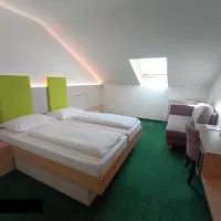 Hotel Zur Post, hotel em Illmitz