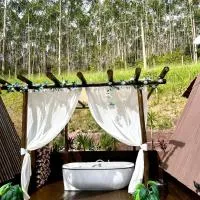 Chalé Romântico Salesópolis - banheira de hidromassagem e condomínio resort, Hotel in Salesópolis