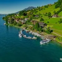 Seehotel Baumgarten, hotel en Kehrsiten