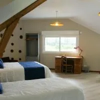 Le Colombier - Chambre Mésange، فندق في Baule