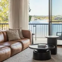 Ali's Waterfront Escape - Relaxing Getaway, Near Kirra Beach, hotel em Tweed Heads