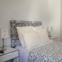 Hostal Montilla Sotogrande, מלון בטורגואדיארו