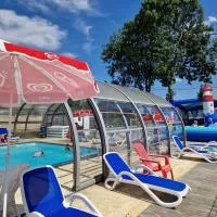 Camping le Clos de Balleroy, hotell i Balleroy