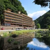 湯原国際観光ホテル菊之湯, hotel a Maniwa