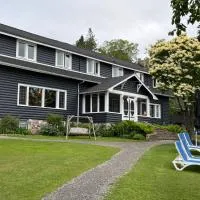 Bonnie View Inn, hotel in Haliburton