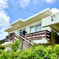 モンステラ, hotel in Kumejima