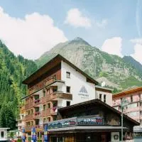 Alpine B&B including summercard, hotel sa Plangeross