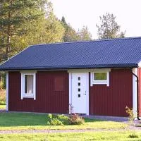 Stuga Östensbo Gård, hotel v destinaci Österbybruk