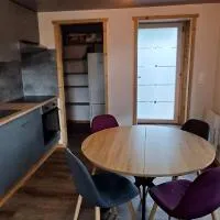 Appartement cosy, hotel v destinaci Septfontaines
