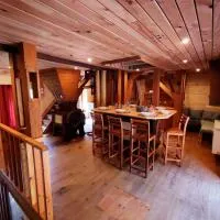 Le Moulin de la Hire, hotel u gradu 'Miremont'