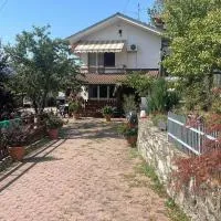BassottHouse, hotel u gradu Albera Ligure