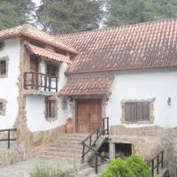 Chalet Colonia Tovar、Tovarのホテル