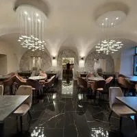 Hotel Jelen, ξενοδοχείο σε Hlohovec