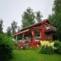 Stuga i Rättvik med utsikt över Siljan – hotel w mieście Rättvik