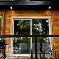 Viesnīca 1-bedroom Unique Eco Log Cabins in Parry Sound #101 pilsētā Parisaunda