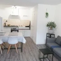 Appartement dans le centre historique - Montsalvy, Hotel in Montsalvy