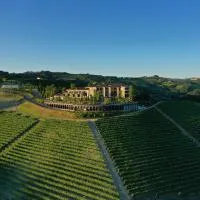 Il Boscareto Resort & Spa, hotel en Serralunga d'Alba