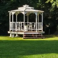 Le clos des oiseaux, מלון בMaisnières