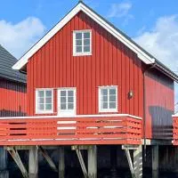 Seaside Retreat with Boats & Fishing, hotel near Ørland Airport - OLA, Beian