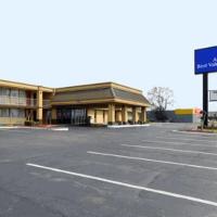 Americas Best Value Inn & Suites Greenville, hotel near Mid-Delta Regional Airport - GLH, Greenville