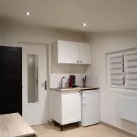 Studio chez l'habitant, khách sạn ở Couëron