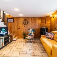 ALP HOUSE - a 10' da Aosta con Giardino Privato, hotell i Roisan