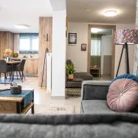 Cozy Like Home, готель у місті Касторія