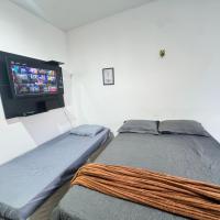 Ap em bairro nobre com garagem e ar, hotel poblíž Sobral Luciano de Arruda Coelho Regional Airport - JSO, Sobral