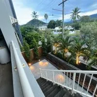 Luxury Terrace Apartment, hotel i Trinity Beach