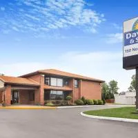 Days Inn by Wyndham Utica, hotel en Utica