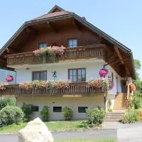 Pension Neuhof, hotel a Ossiach