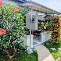 Astillo's Guest Houses, hotel v destinaci Moalboal