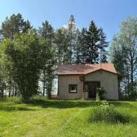 Mökki järvenrannalla, viešbutis mieste Jyrkkä